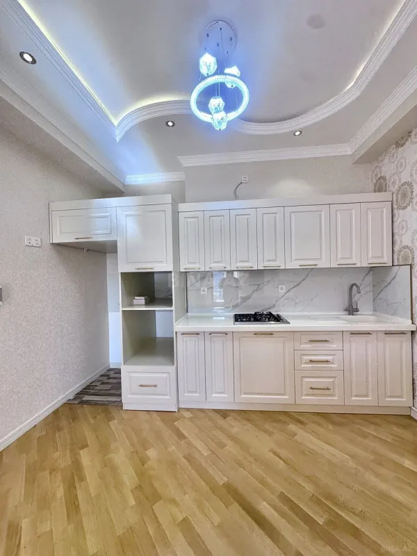 Satılır 3 otaqlı mənzil 104 m²
