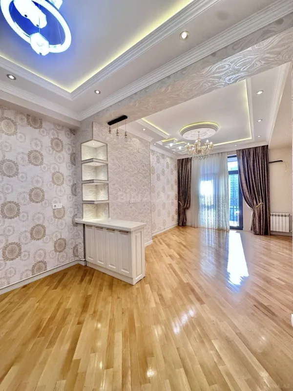 Satılır 3 otaqlı mənzil 104 m²