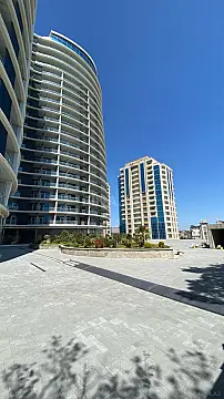 Satılır 4 otaqlı mənzil 240.5 m²