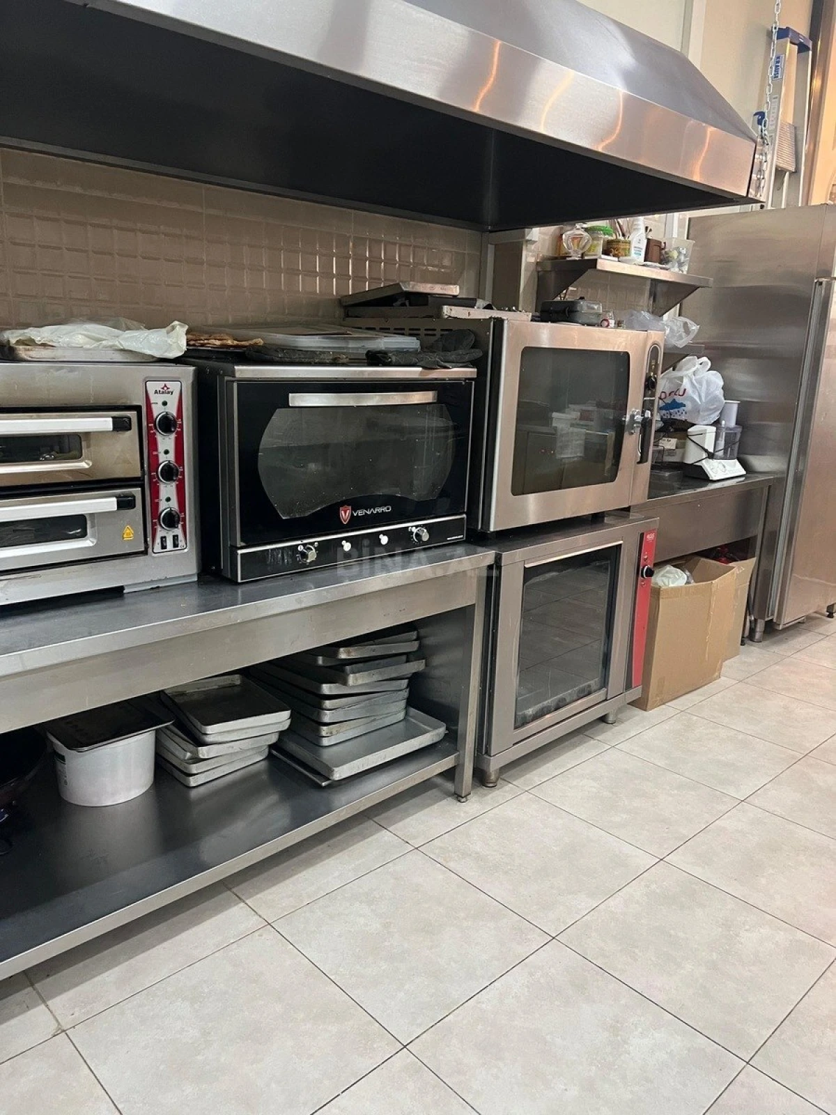 Satılır obyekt 135 m²