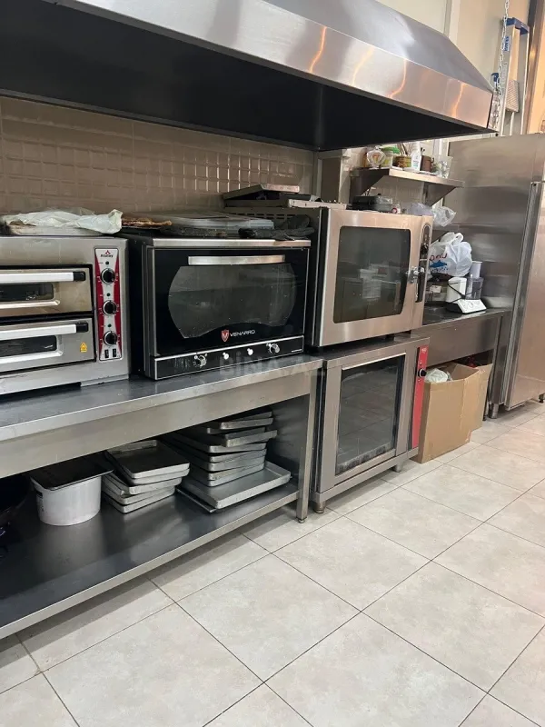 Satılır obyekt 135 m²