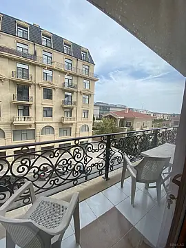 Kirayə verilir 3 otaqlı mənzil 130 m²