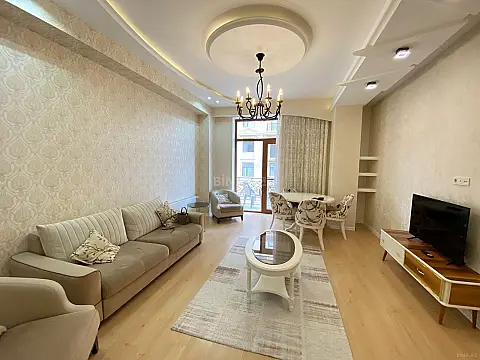Kirayə verilir 3 otaqlı mənzil 130 m²