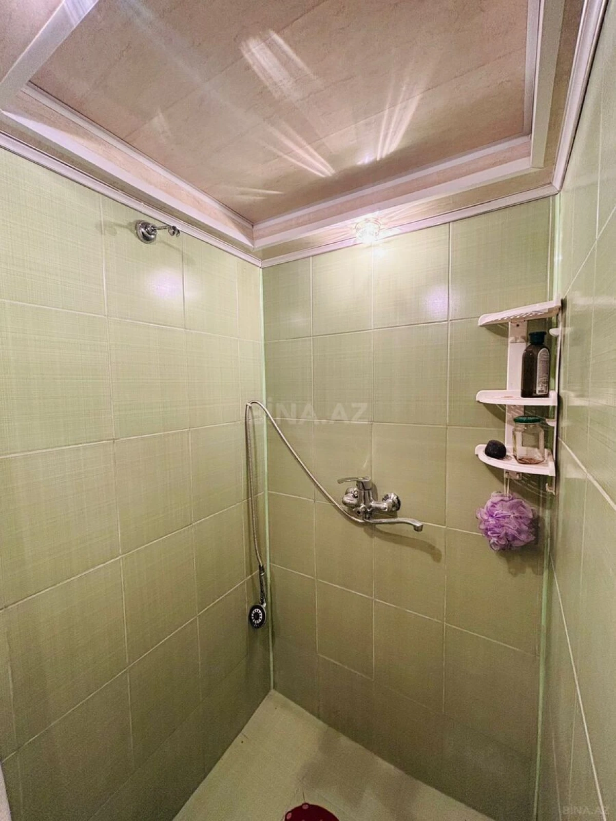 Satılır 6 otaqlı həyət evi 100 m²