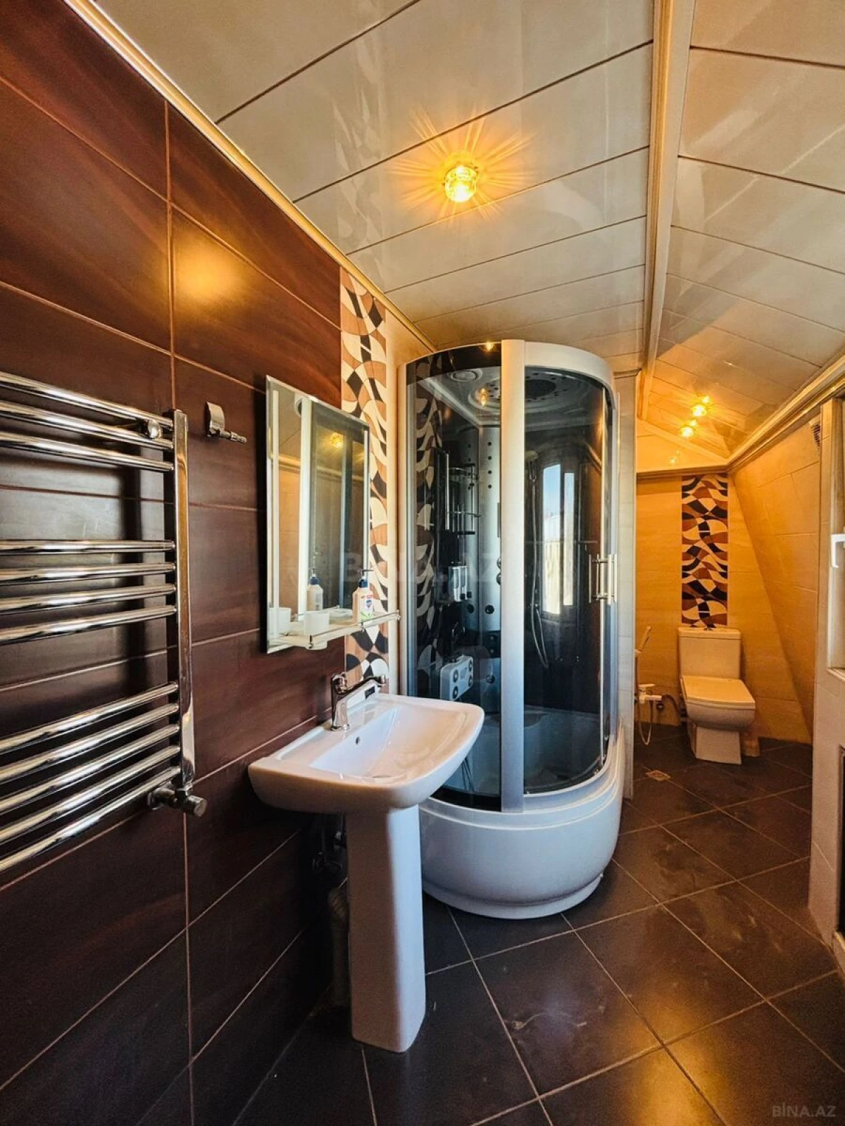 Satılır 6 otaqlı həyət evi 100 m²