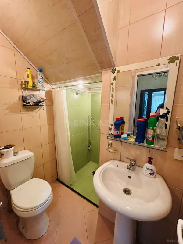 Satılır 6 otaqlı həyət evi 100 m²