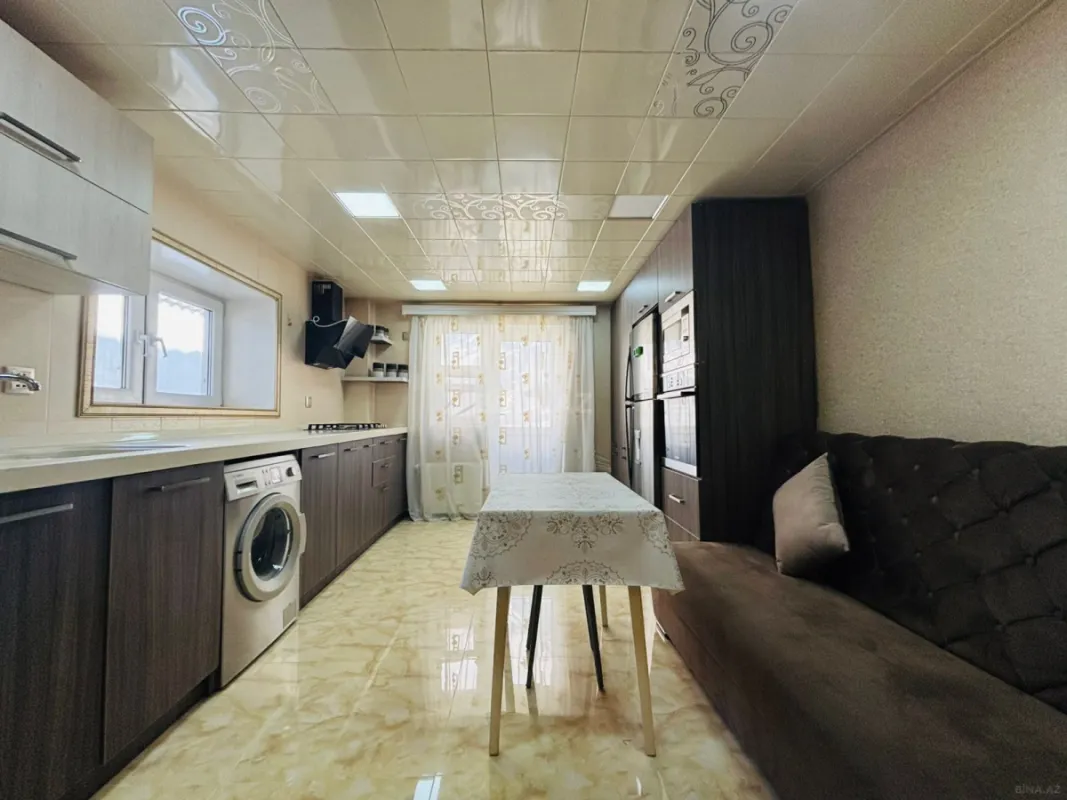 Satılır 6 otaqlı həyət evi 100 m²
