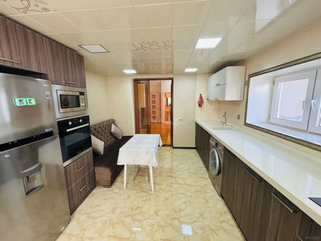 Satılır 6 otaqlı həyət evi 100 m²