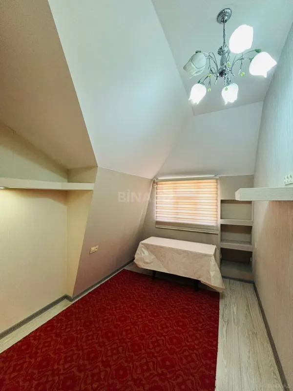 Satılır 6 otaqlı həyət evi 100 m²