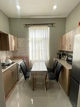 Kirayə verilir 3 otaqlı mənzil 82 m²