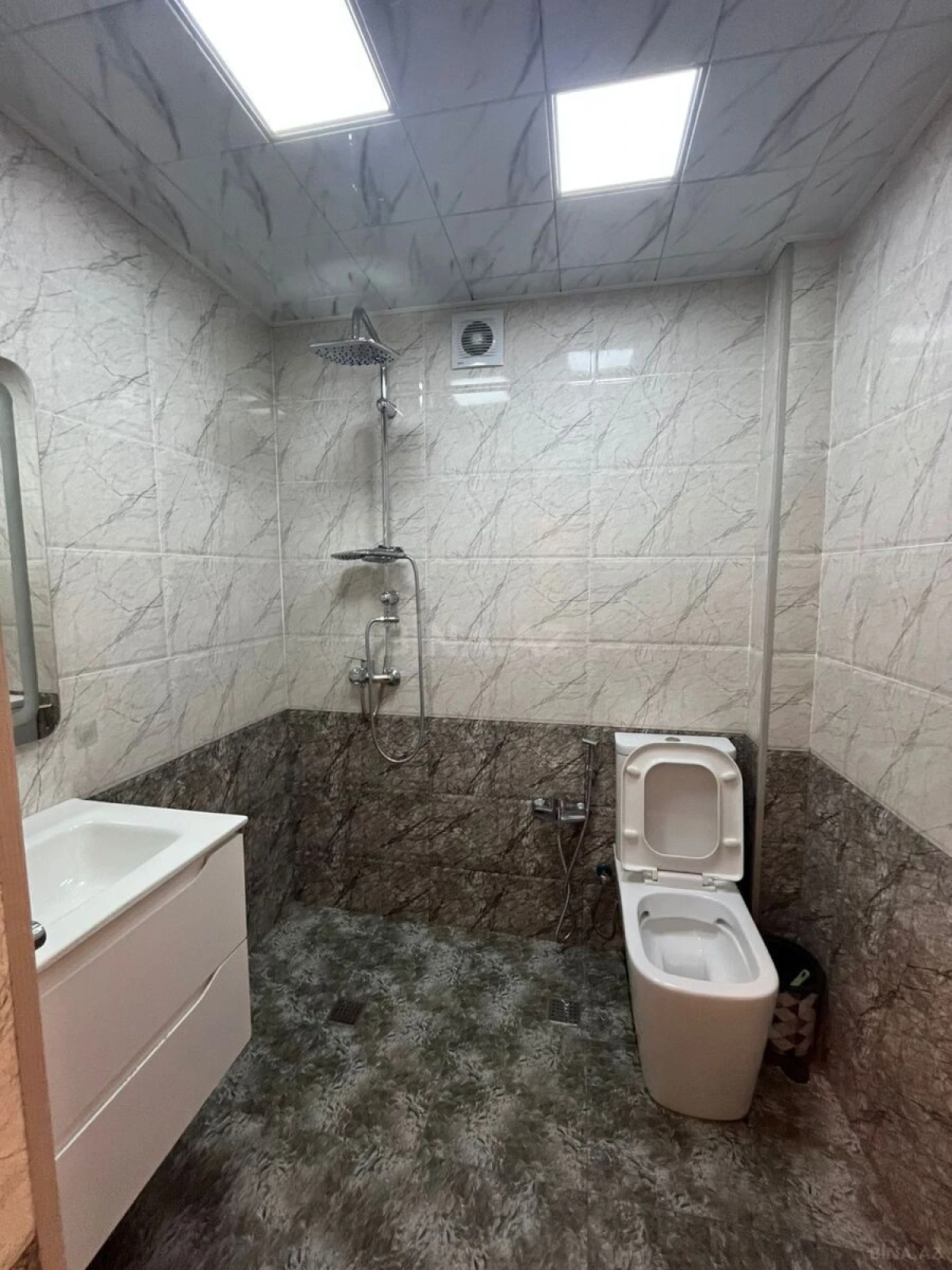 Satılır 2 otaqlı mənzil 50 m²