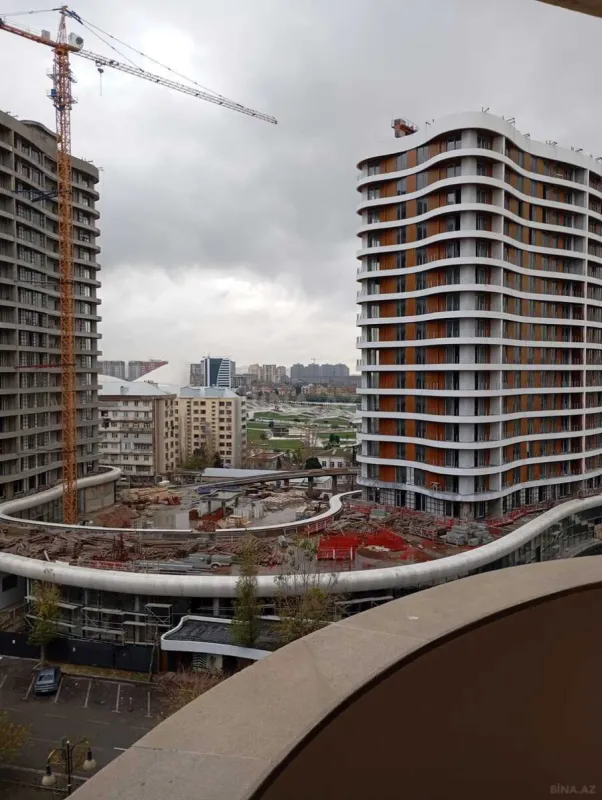 Kirayə verilir 3 otaqlı mənzil 150 m²