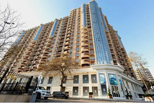 Kirayə verilir 3 otaqlı mənzil 150 m² — Bakı 3 otaq 150.00 m²