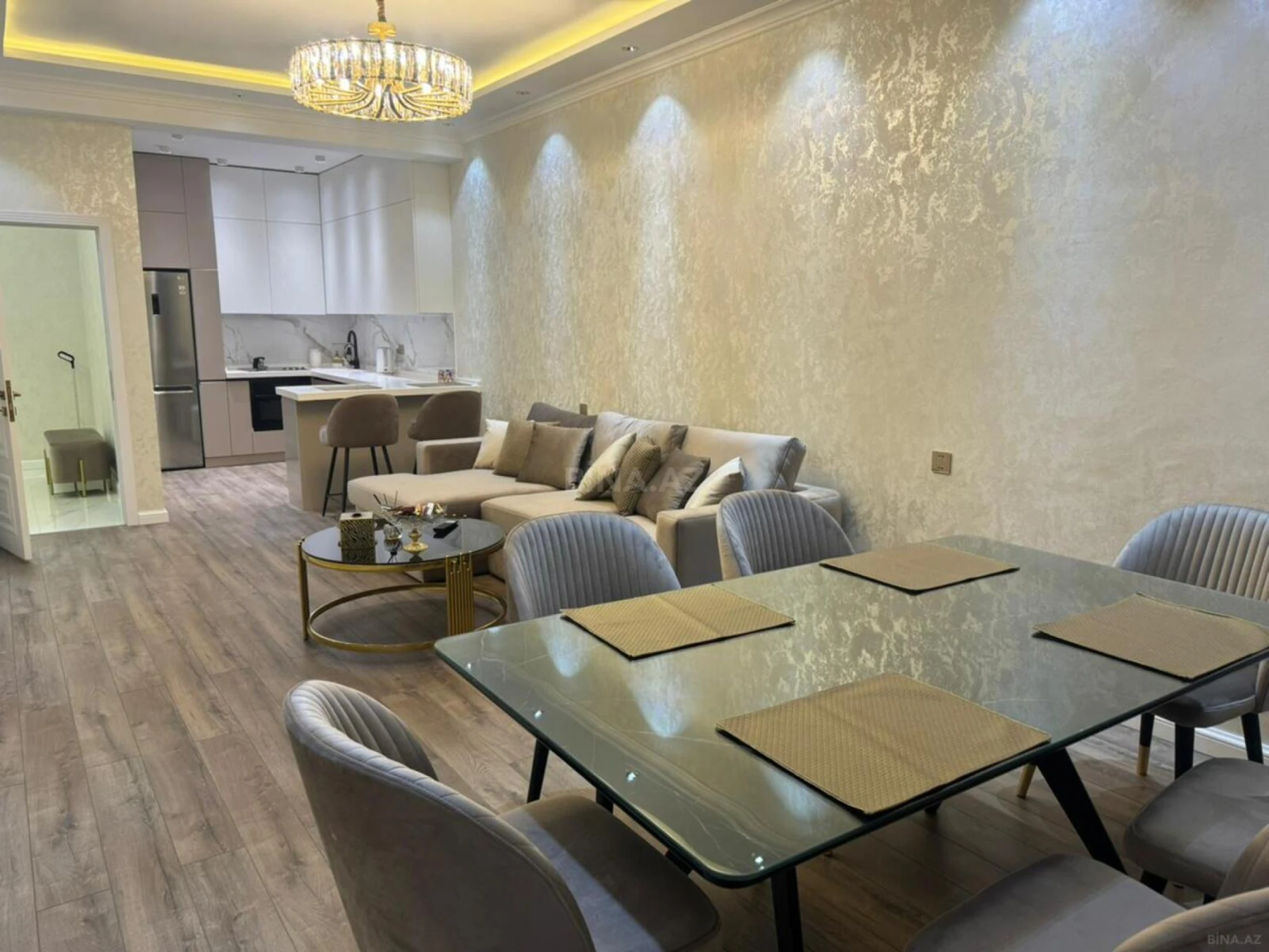 Satılır 3 otaqlı mənzil 106 m²