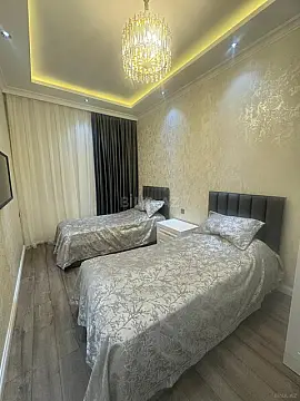 Satılır 3 otaqlı mənzil 106 m²