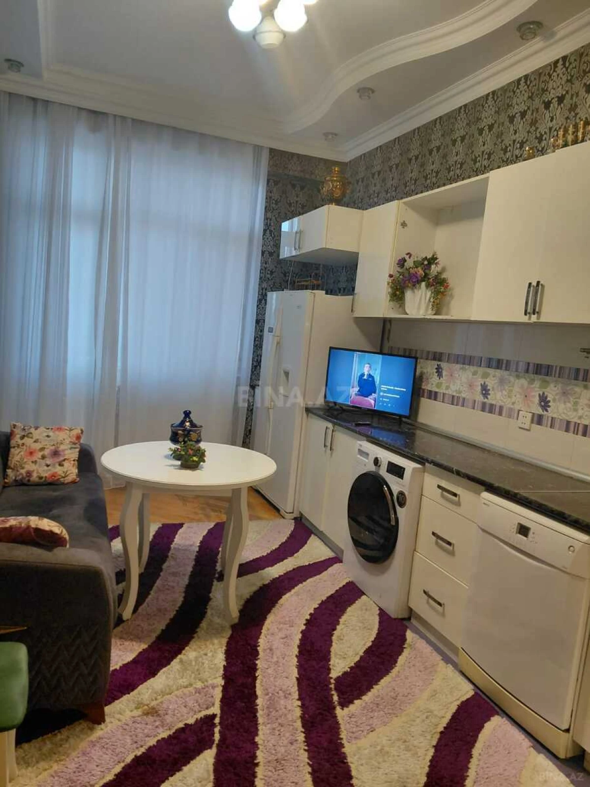 Satılır 3 otaqlı mənzil 178 m²