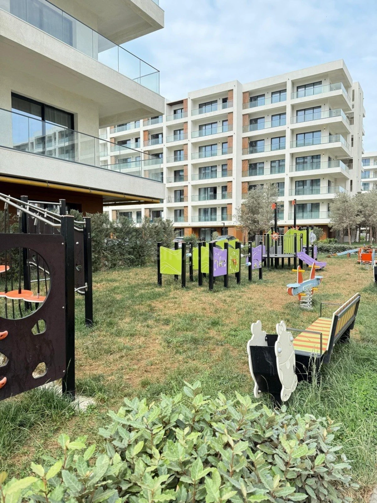 Satılır 1 otaqlı mənzil 58 m²