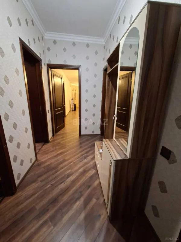 Kirayə verilir 4 otaqlı mənzil 120 m²