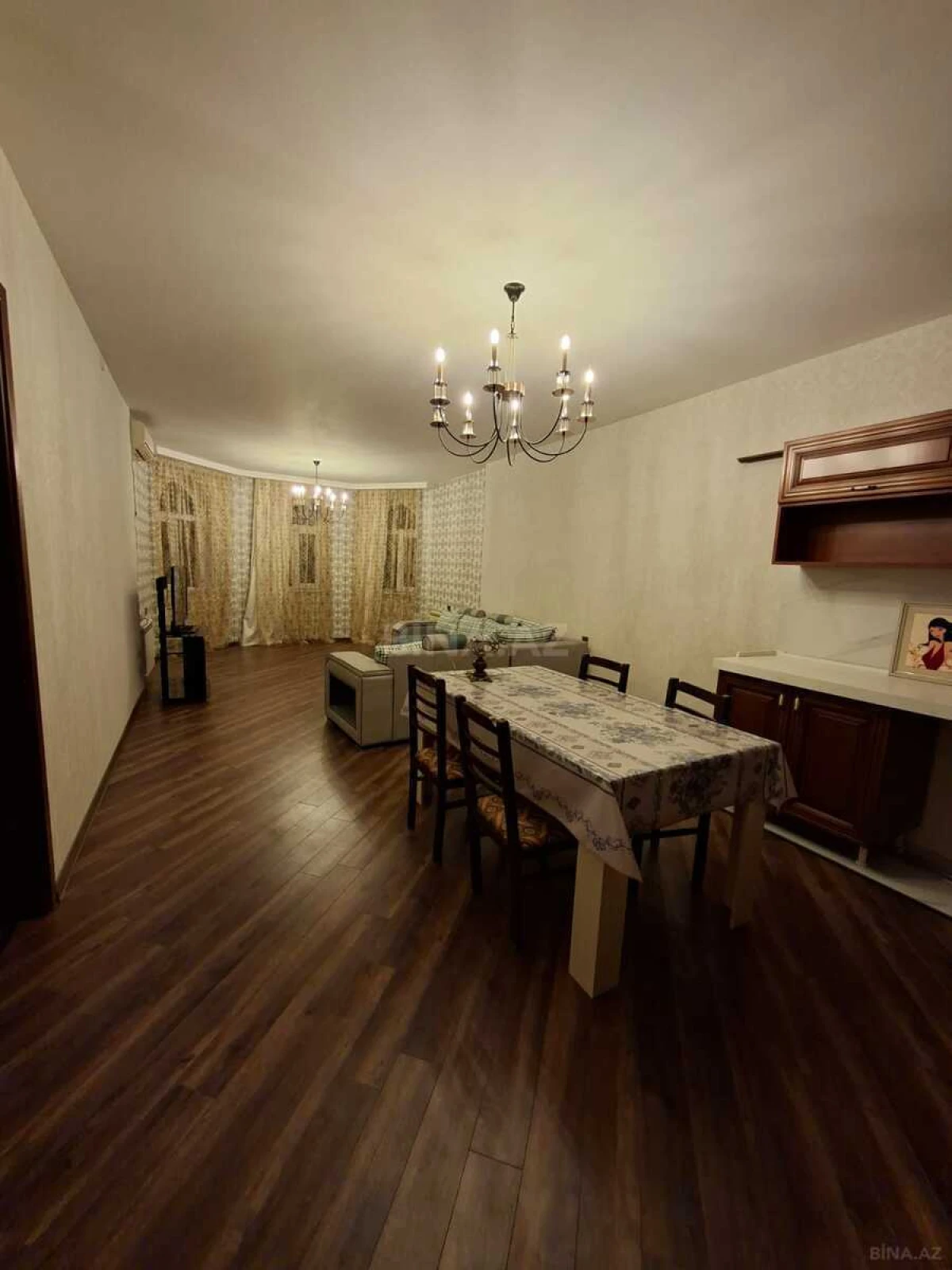 Kirayə verilir 4 otaqlı mənzil 120 m²