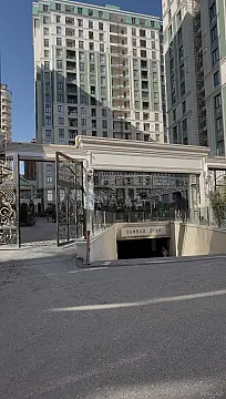 Satılır 3 otaqlı mənzil 142 m² — Bakı, 5-ci mikrorayon 3 otaq 142.00 m²