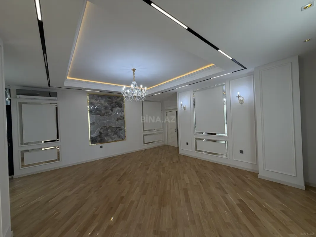 Satılır 3 otaqlı mənzil 142 m²