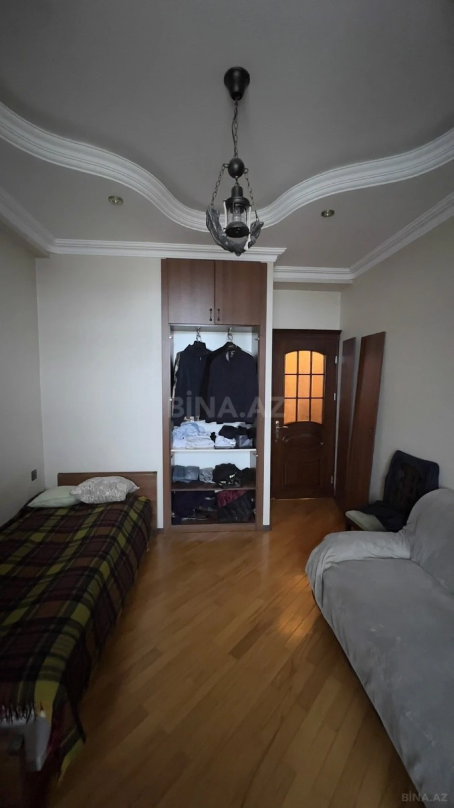 Satılır 4 otaqlı mənzil 160 m²
