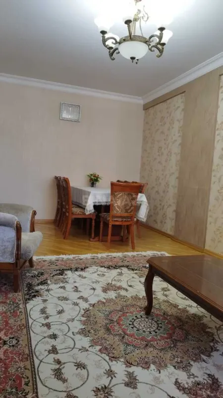 Satılır 3 otaqlı mənzil 124 m²