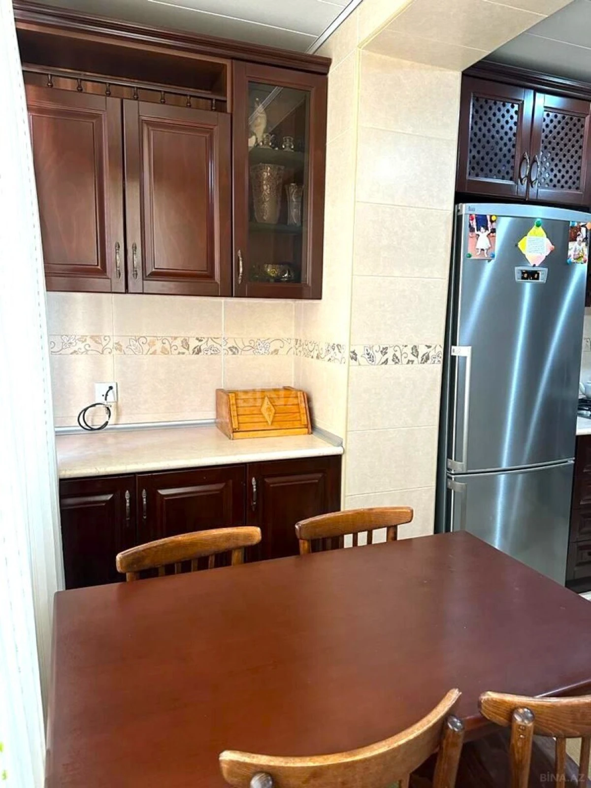 Satılır 4 otaqlı mənzil 115 m²