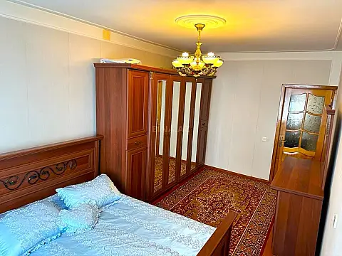 Satılır 4 otaqlı mənzil 115 m²