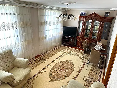 Satılır 4 otaqlı mənzil 115 m²