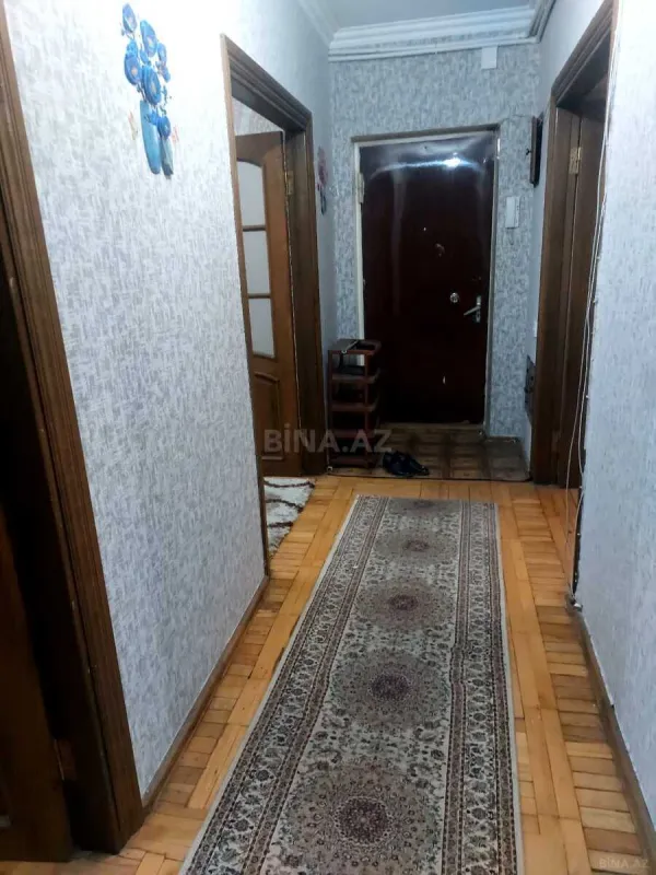 Satılır 4 otaqlı mənzil 120 m²