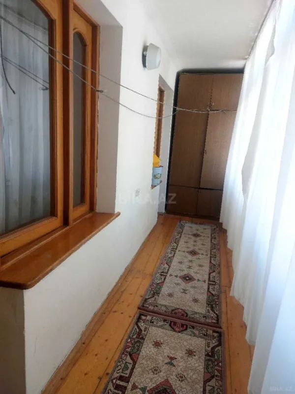 Satılır 4 otaqlı mənzil 120 m²