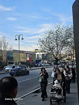 Satılır 4 otaqlı mənzil 120 m²