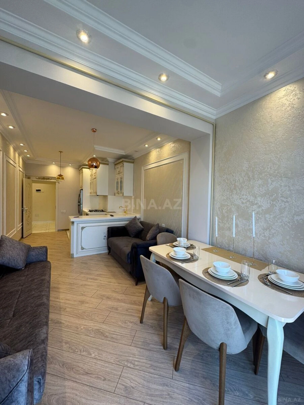Kirayə verilir 2 otaqlı mənzil 72 m²
