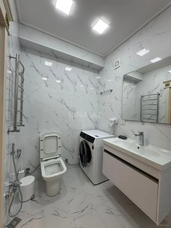 Kirayə verilir 2 otaqlı mənzil 72 m²