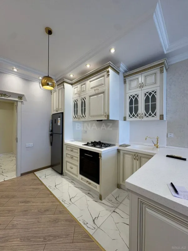 Kirayə verilir 2 otaqlı mənzil 72 m²