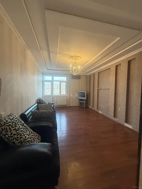 Kirayə verilir 2 otaqlı mənzil 90 m²