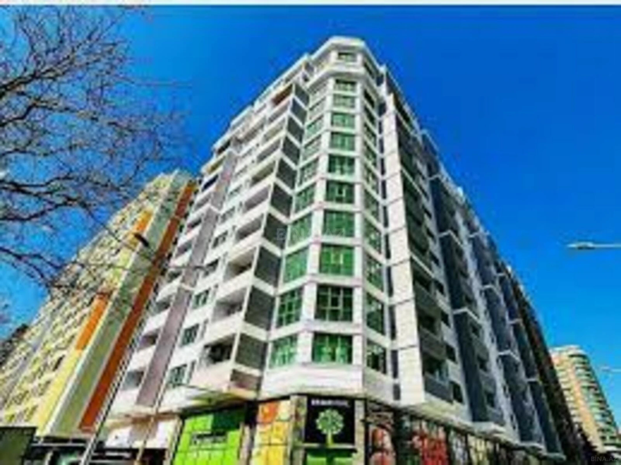 Satılır 4 otaqlı mənzil 170 m²