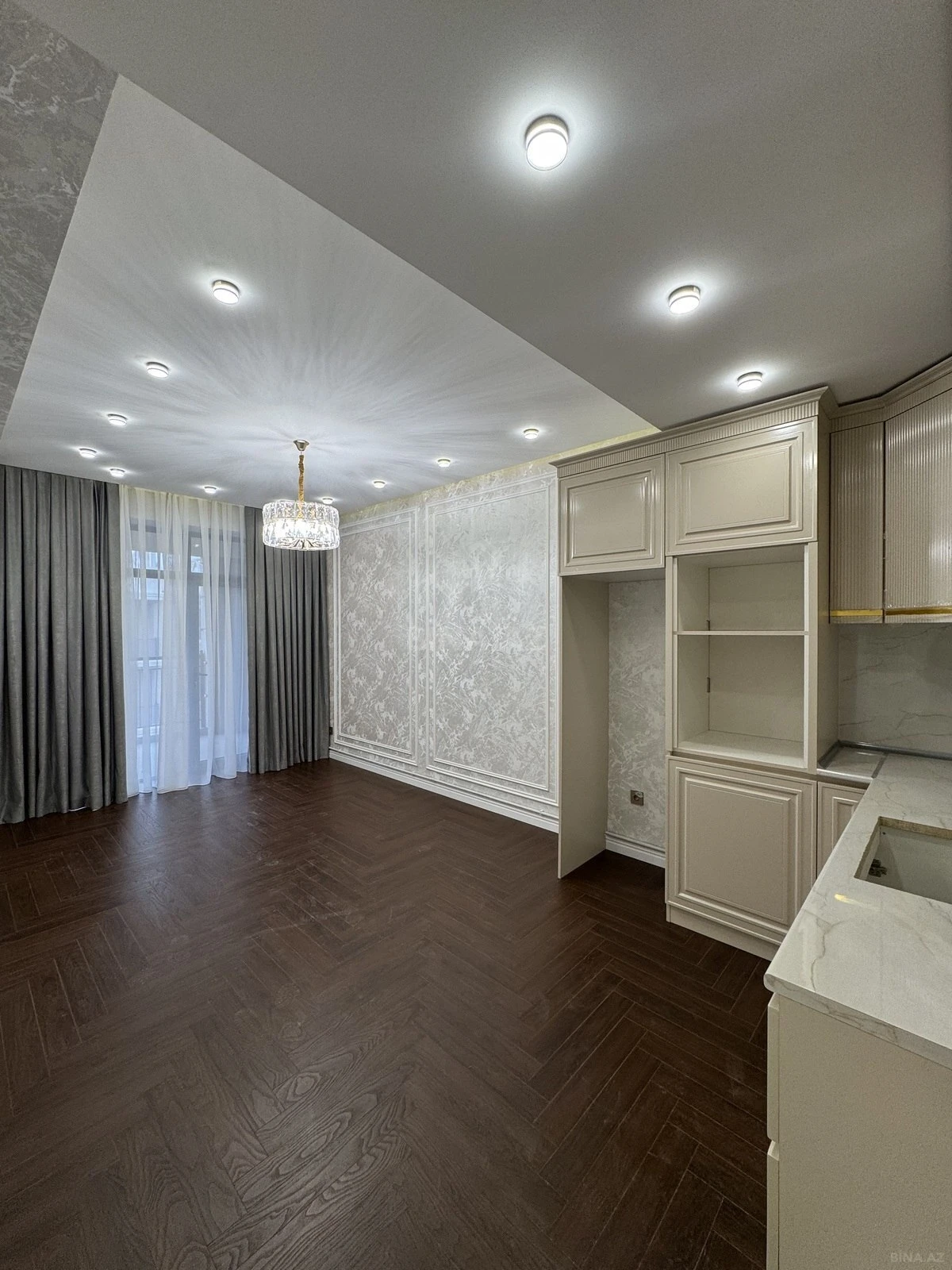 Satılır 2 otaqlı mənzil 66 m²