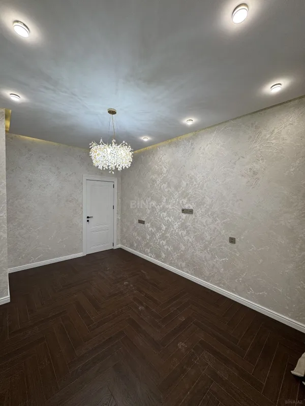 Satılır 2 otaqlı mənzil 66 m²