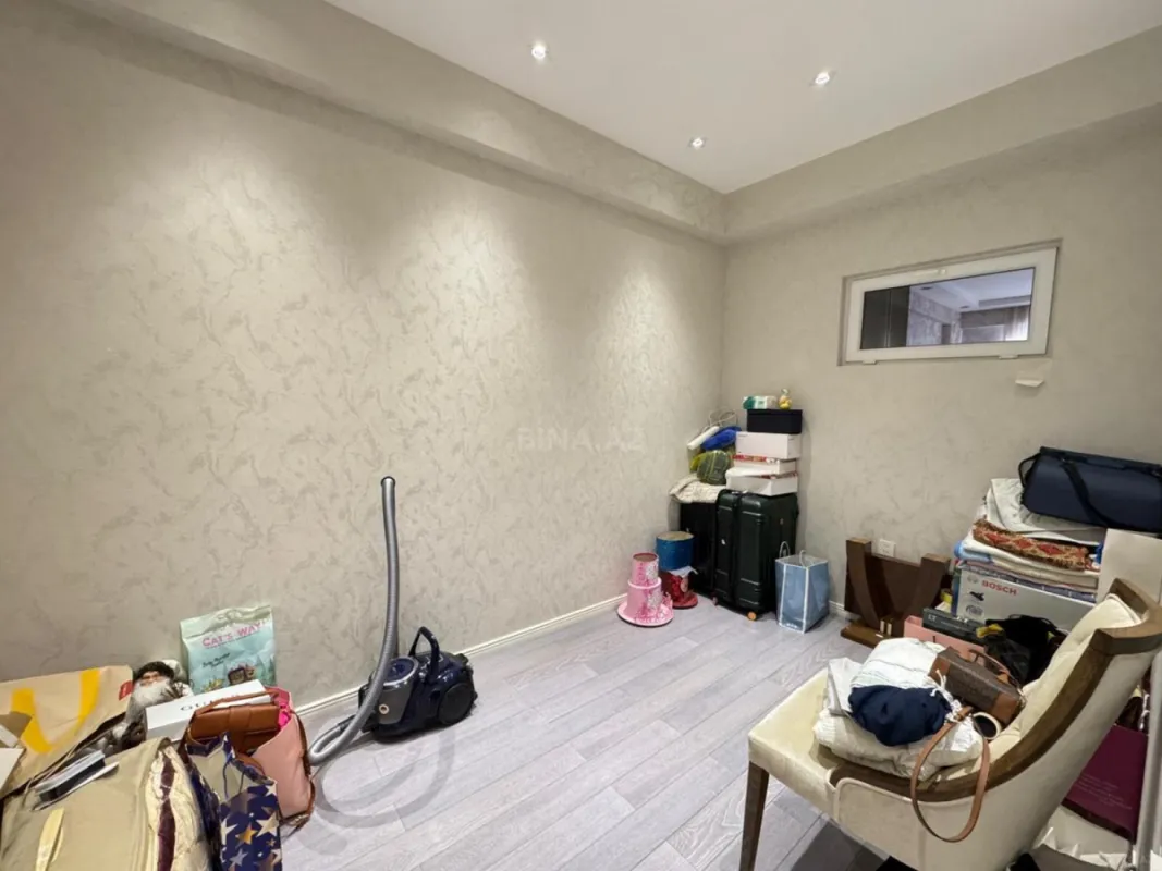Satılır 3 otaqlı mənzil 107 m²