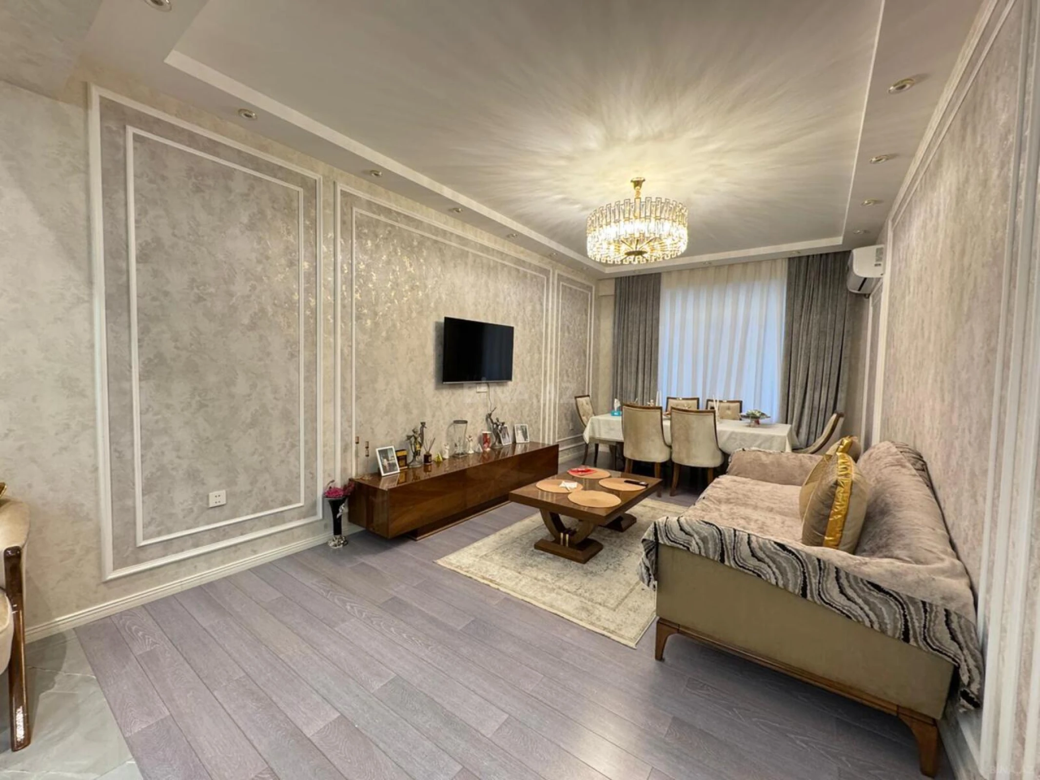 Satılır 3 otaqlı mənzil 107 m²