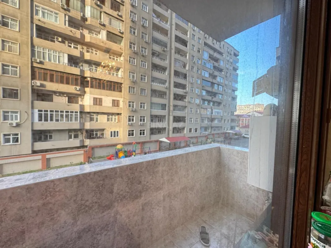 Satılır 3 otaqlı mənzil 107 m²