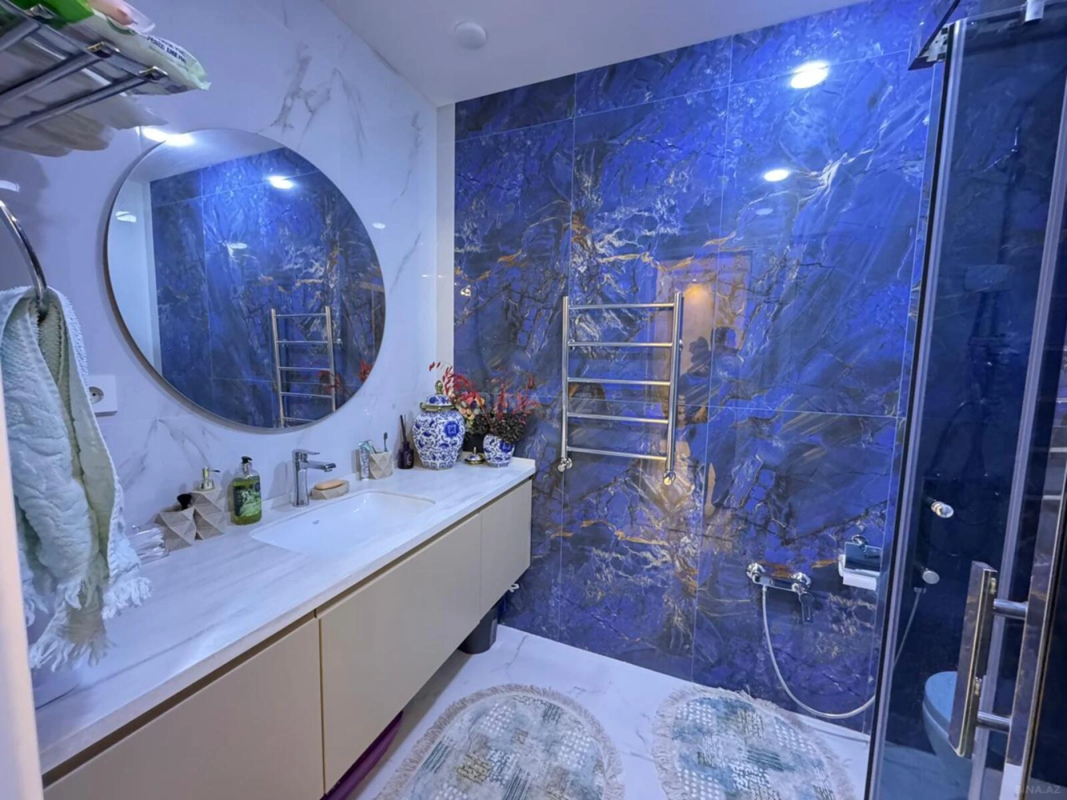 Satılır 3 otaqlı mənzil 107 m²