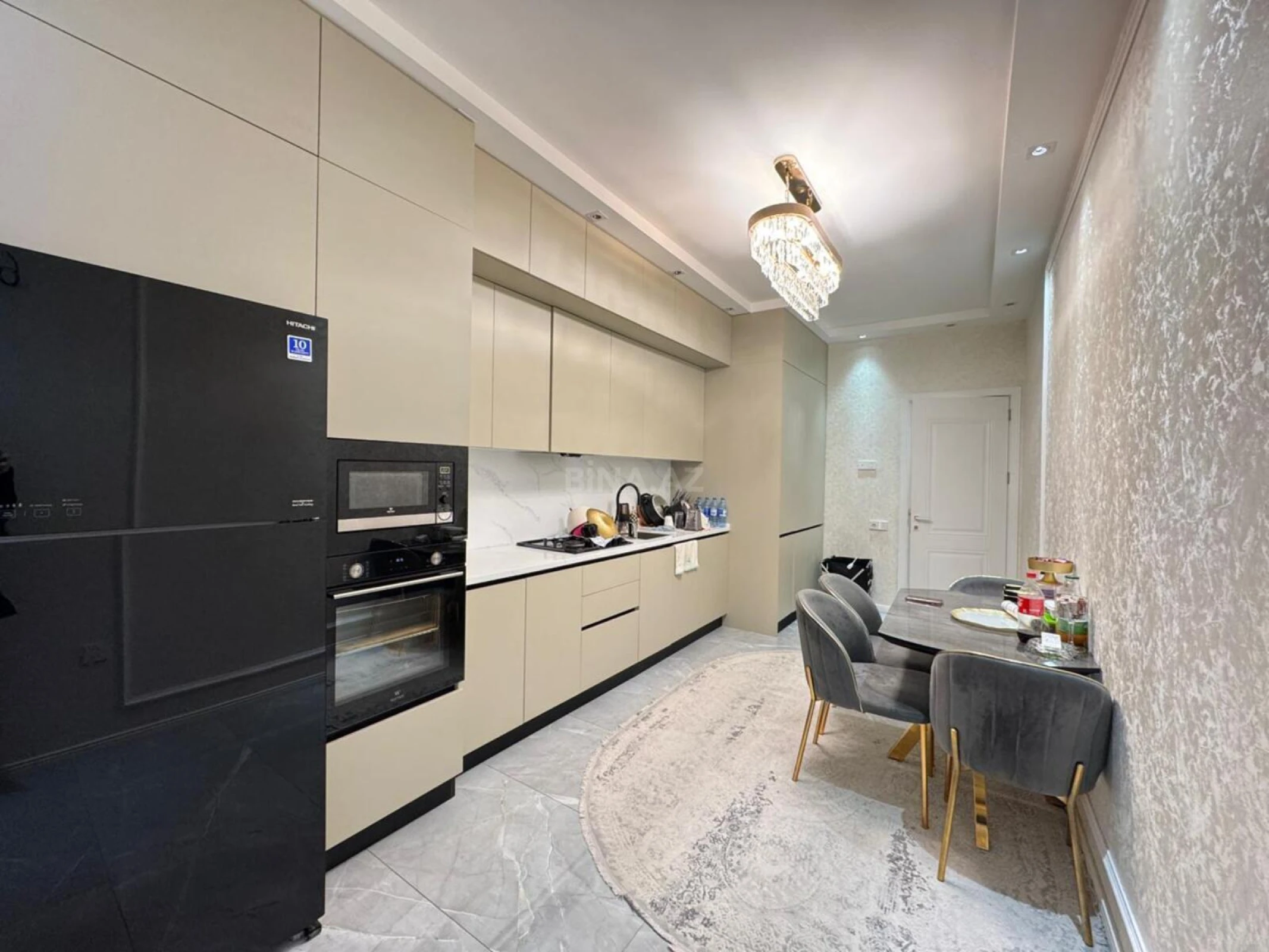 Satılır 3 otaqlı mənzil 107 m²