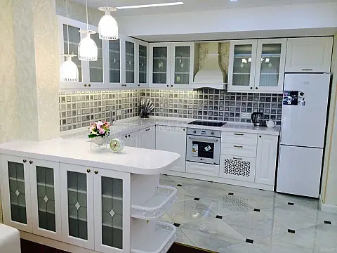 Kirayə verilir 3 otaqlı mənzil 120 m²