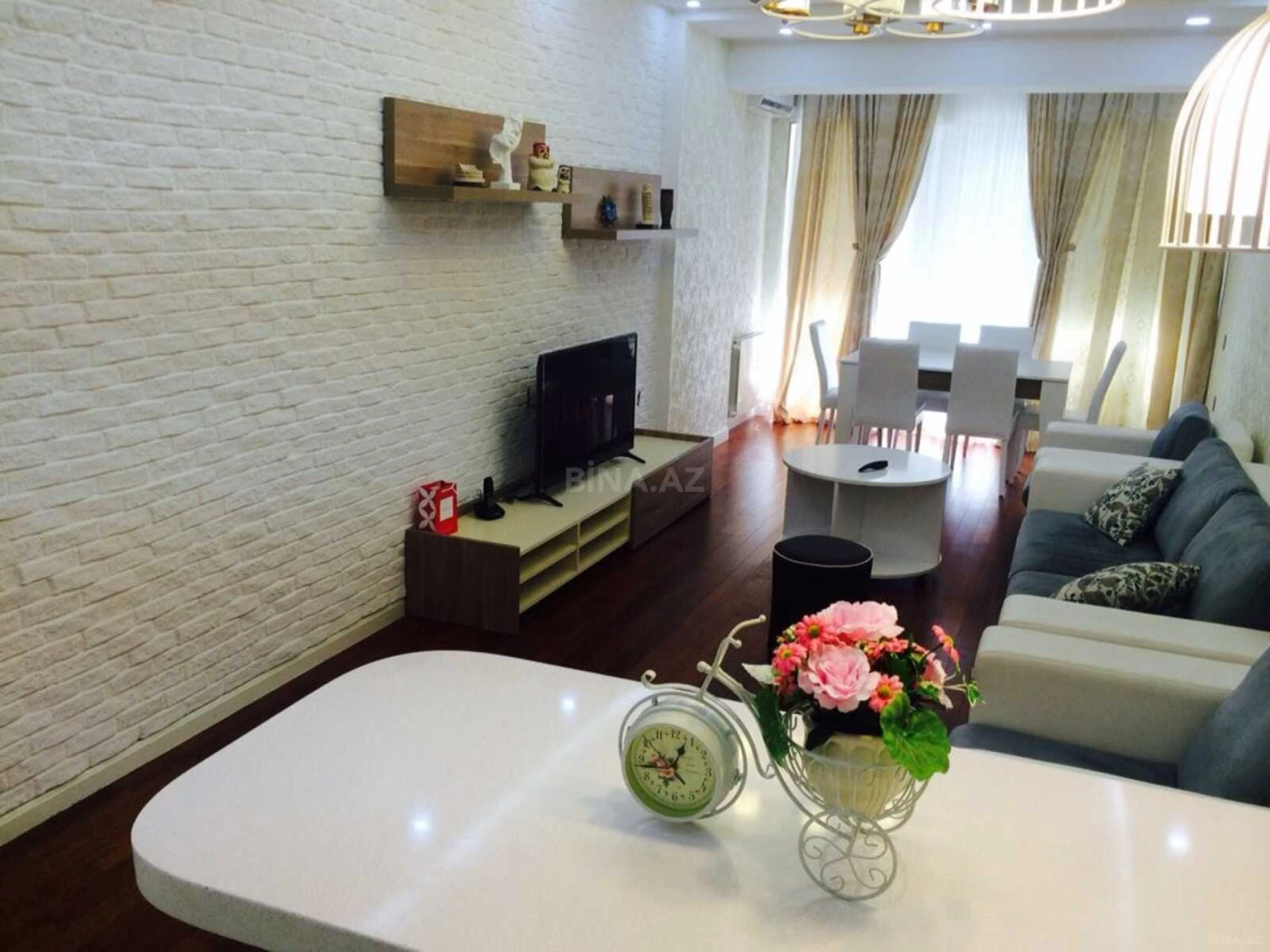 Kirayə verilir 3 otaqlı mənzil 120 m²