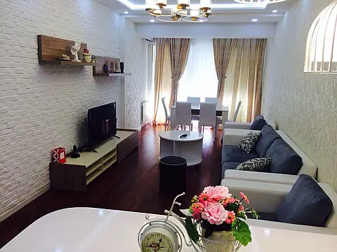 Kirayə verilir 3 otaqlı mənzil 120 m² — Bakı, Xətai 3 otaq 120.00 m²