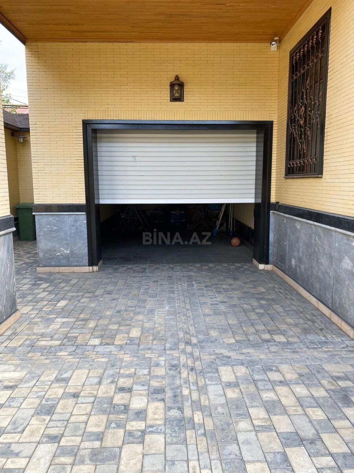 Satılır 6 otaqlı həyət evi 250 m²