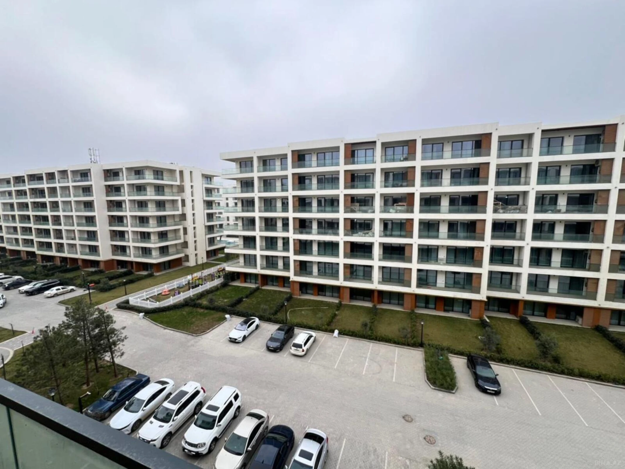 Satılır 1 otaqlı mənzil 60 m²